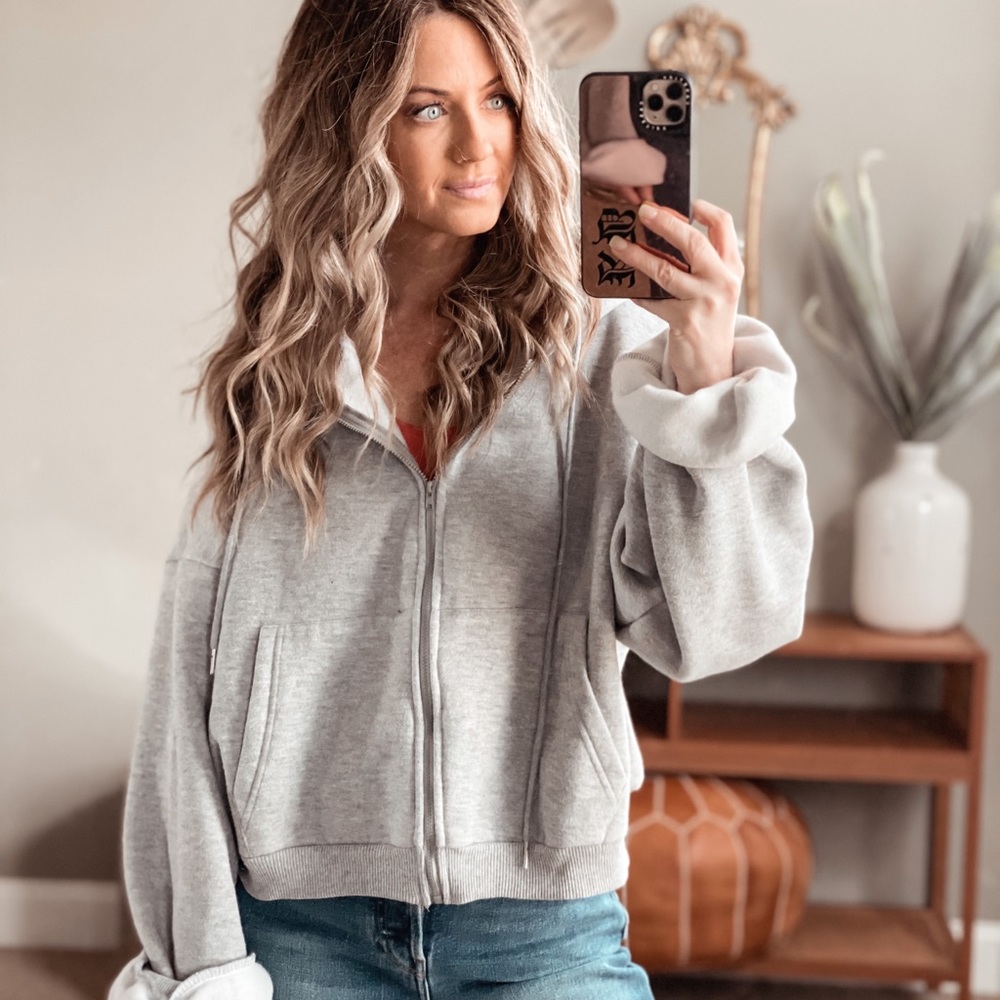 Slightly cropped hoodie